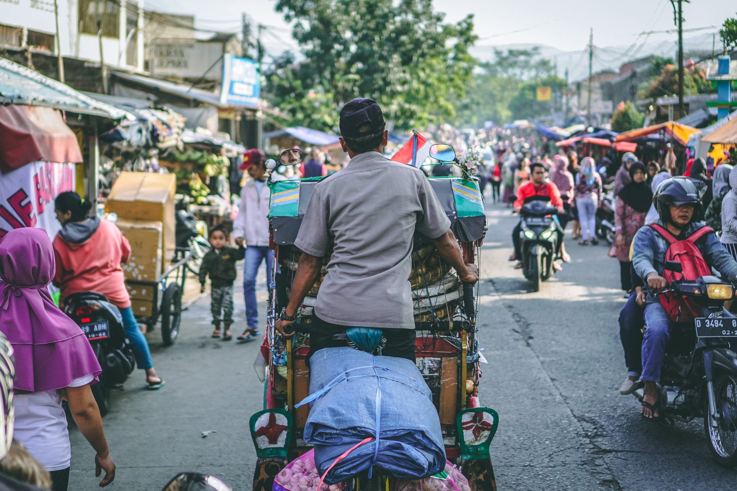 fikri-rasyid-IBb_Y65z5ZU-unsplash